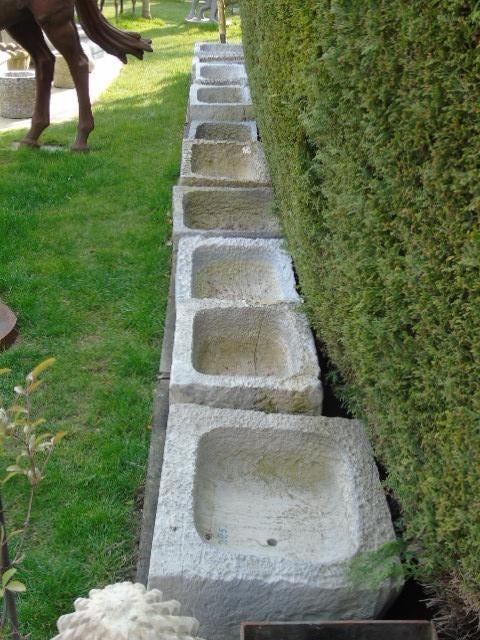 bac ou auge en pierre bleu , jardinière , grand choix !!, Moins de 30 cm, Pierre, Enlèvement, Utilisé