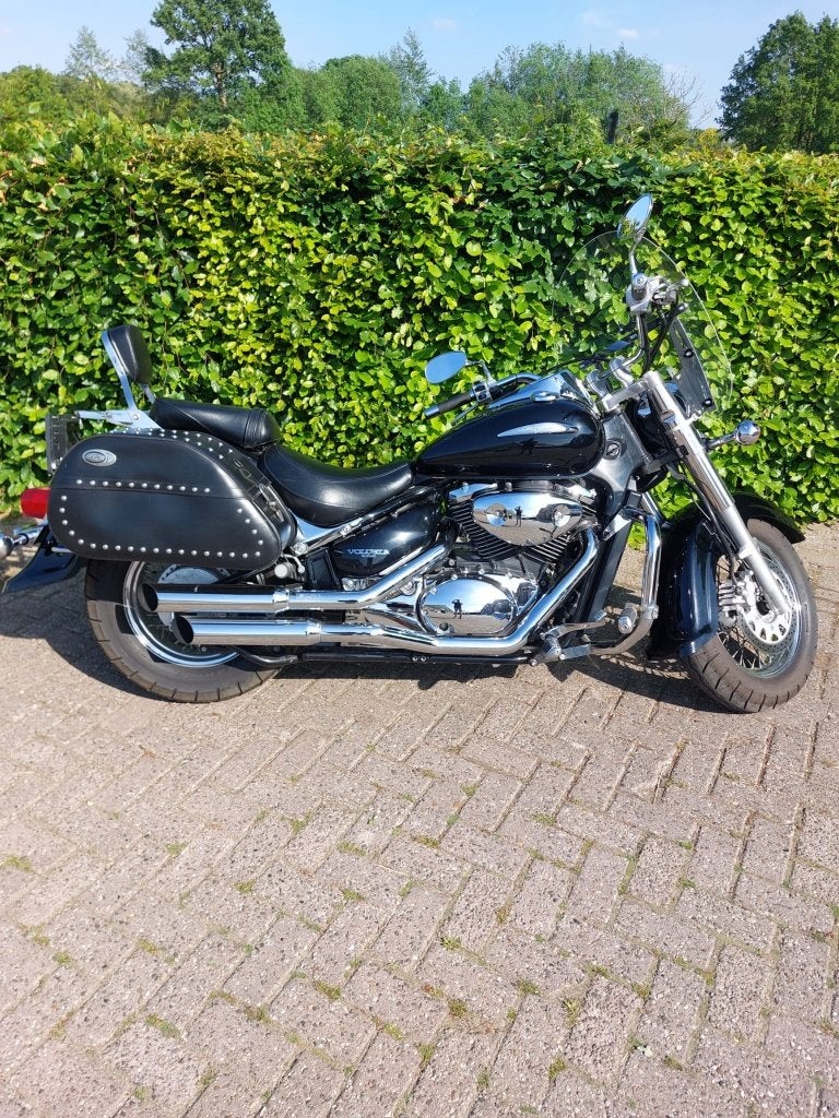 Suzuki Intruder VL800, Motoren, Motoren | Suzuki, 2 cilinders, Chopper, Gebruikt, Sportuitlaat