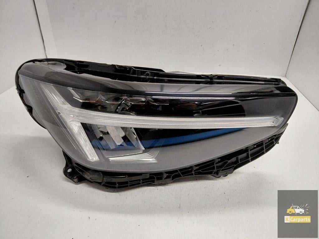 32338909, Volvo XC40 lift volledig ledlamp rechts Ideaal XC4, Gebruikt, Gunnar Engellaus vag 8
405 31  Gothenburg, SE, Info@volvocars.com