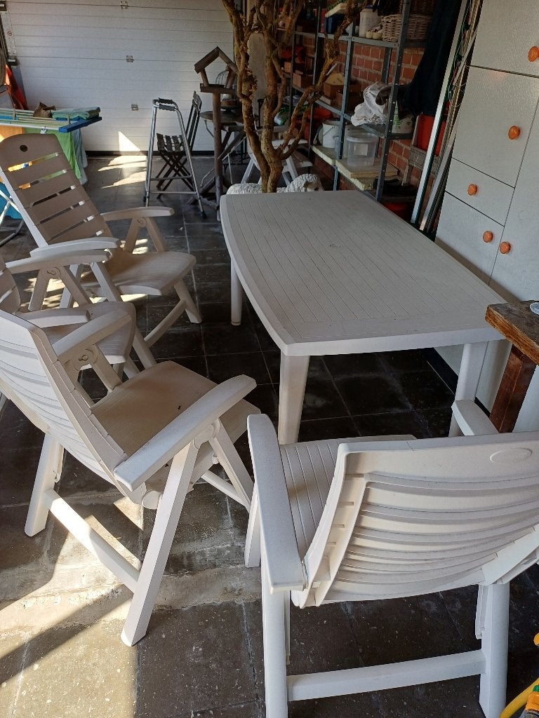 tuinmeubelen, Tuin en Terras, Ophalen, 4 zitplaatsen, Kunststof, Eettafel