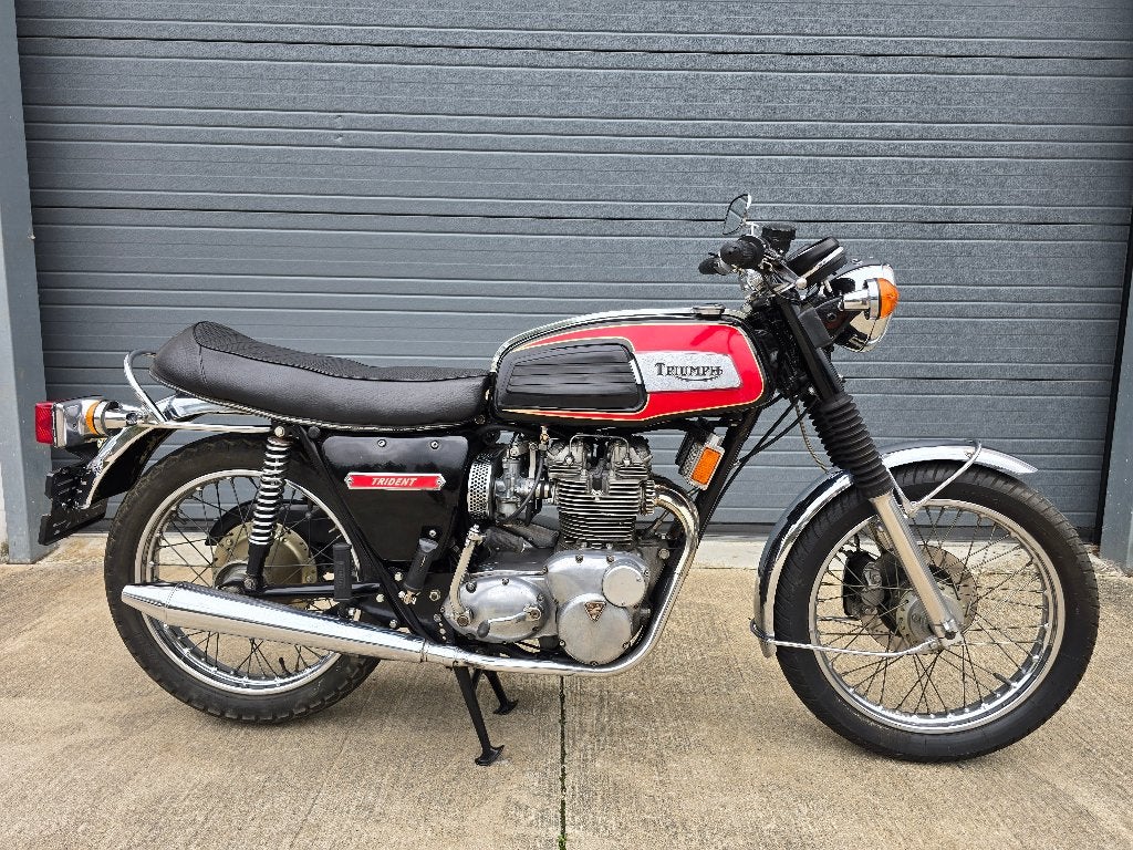 Triumph Trident heel mooi!