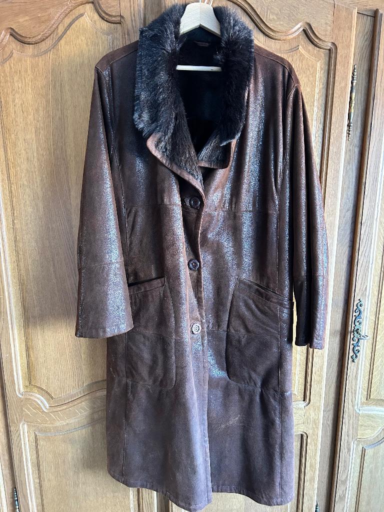 Mantels voor dames en heren, Vêtements | Femmes, Vestes | Hiver, Comme neuf, Taille 38/40 (M), Brun, Enlèvement ou Envoi