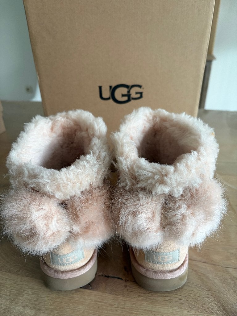 Lichtroze UGG's boots, Vêtements | Femmes, Enlèvement ou Envoi, Rose, Comme neuf, Bottes de neige
