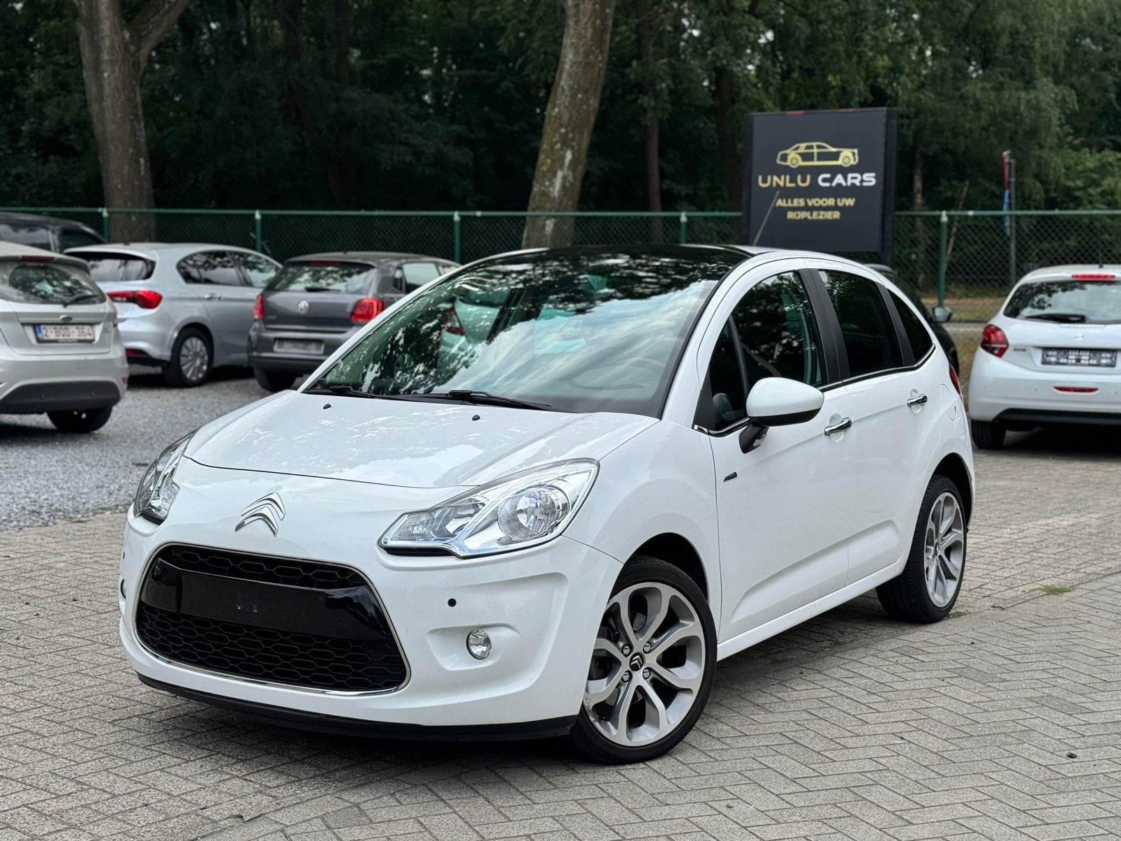 CITROEN C3 1.6 BENZINE 80.000KM AUTOMAAT, Euro 5, Stof, Zwart, 4 cilinders