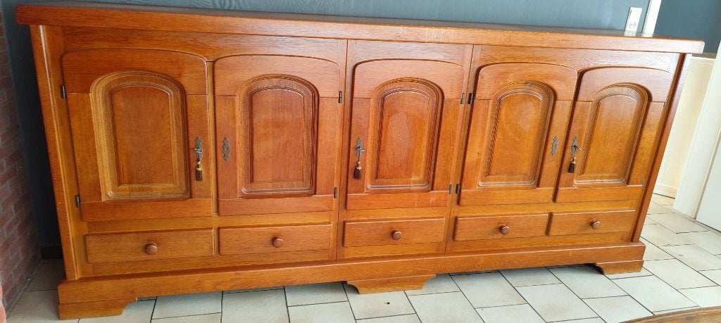 eiken dressoir en buffetkast, Rustieke stijl of Spaanse stijl meubelen, 150 à 200 cm, Enlèvement, Utilisé