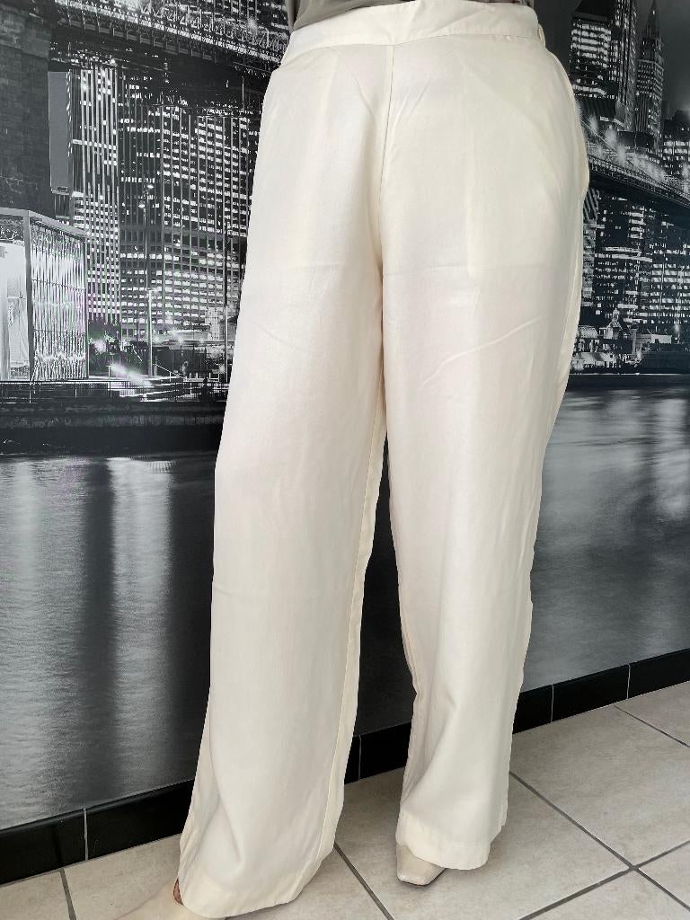 gekleedde beige broek NILL'S Collection - Size 40, Kleding | Dames, Maat 38/40 (M), Verzenden, Beige, Zo goed als nieuw