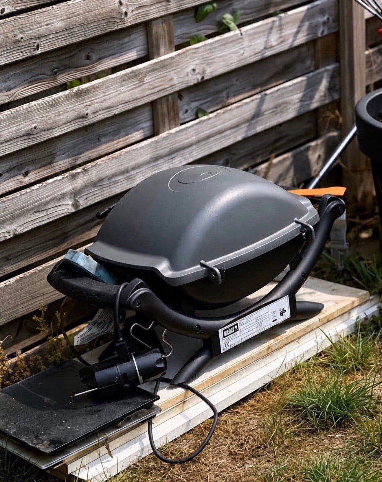Tafel barbecue. Met Gas barbecue, Ophalen