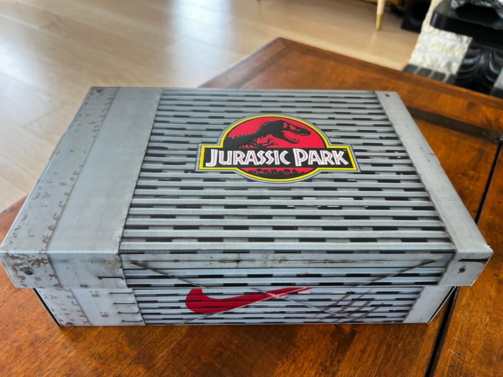 Nike Limited Edition Jurassic Park - 44, Hobby en Vrije tijd, Ophalen of Verzenden, Nieuw