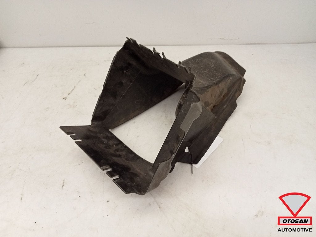 Guide d'air suppl mentaire pour radiateur Audi RS6 C7 4G 4G0, AUDI AG, Auto-Union-Strasse 1
85045  Ingolstadt, DE, Audi, Utilisé