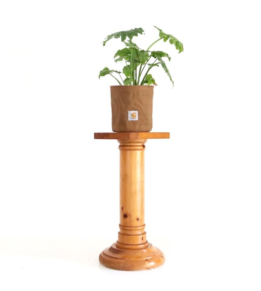 Vintage pine plantenstaander - Seventies pedestal, Ophalen of Verzenden, Zo goed als nieuw