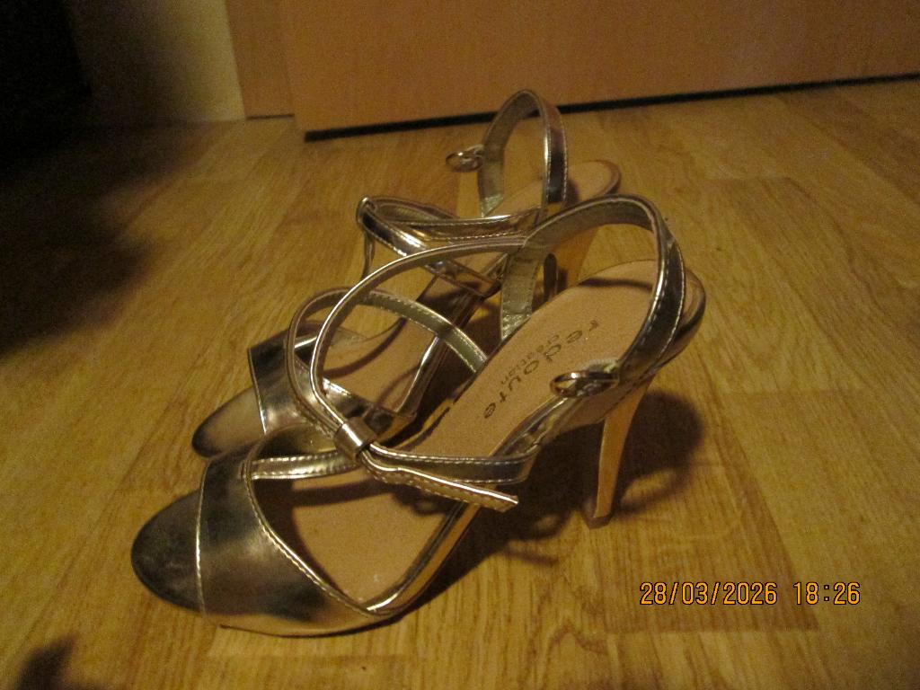 sandales à talons hauts dorées (8 cm), Neuf, Jaune, Chaussures à haut talons, Enlèvement