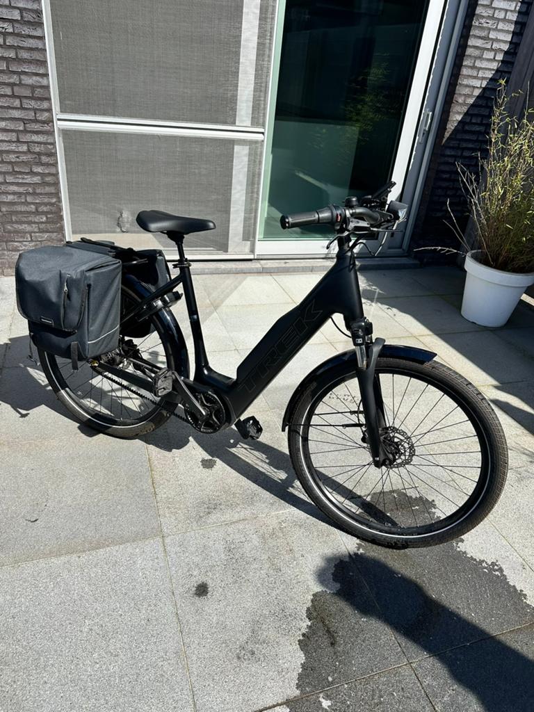 Electrische fiets Type Trek District +4, Fietsen en Brommers, Ophalen, Zo goed als nieuw