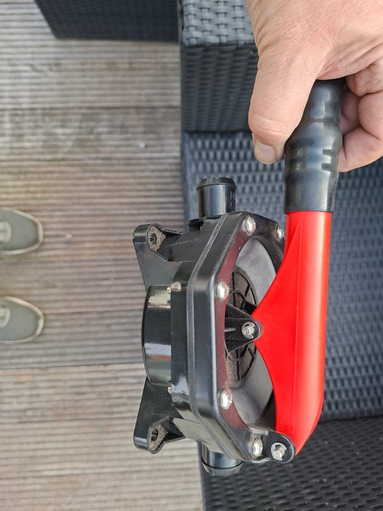 Manuele lenspomp, Watersport en Boten, Ophalen, Zo goed als nieuw
