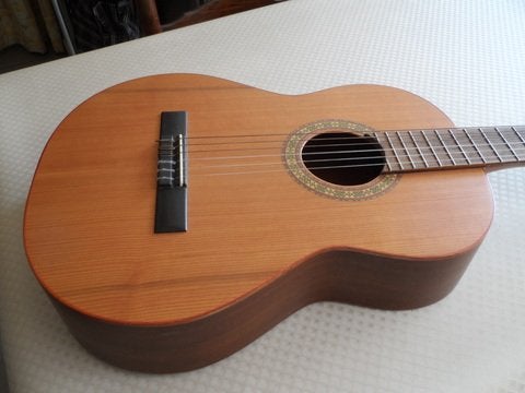 Klassieke Spaanse gitaar, Ophalen