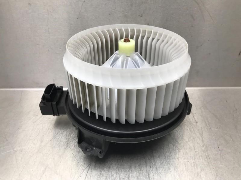 KACHEL VENTILATORMOTOR Toyota GT 86 (ZN) (01-2012/-), Gebruikt, Toyota