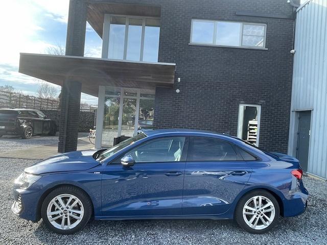 Audi A3 TFSI 1.5 110kw S -Line Limousine hybride .. 6/2025, Auto's, Automaat, Blauw, Bedrijf, Hybride Elektrisch/Benzine