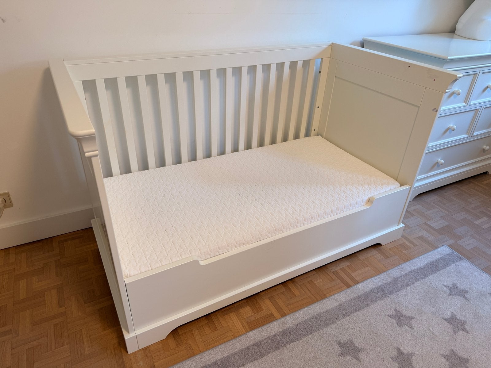Kidsmill Chateau E4 babykamer – baby/peuterbedje + Commode, Enlèvement, Utilisé, Garçon ou Fille