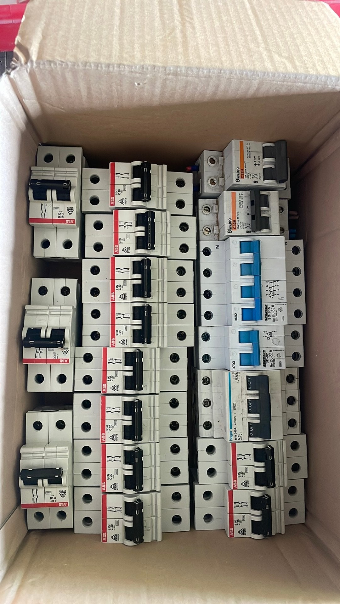 Lot automaten zekeringen abb hager schrack, Enlèvement ou Envoi, Utilisé, Autres types