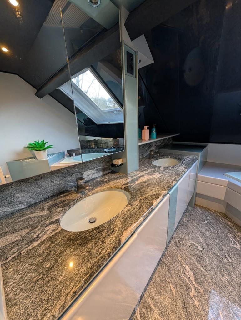 Superbe Plan de Travail en Granit Massif + Éviers & Robinets, Maison & Meubles, Salle de bain | Meubles de Salle de bain
