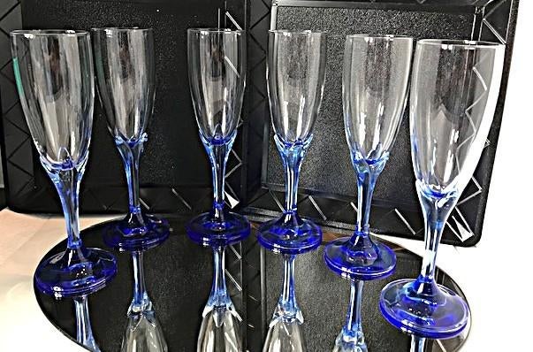 Verres champagne Bormioli Rocco Christal Saphire Blue✨😍💑👌, Antiquités & Art, Antiquités | Verre & Cristal, Enlèvement ou Envoi