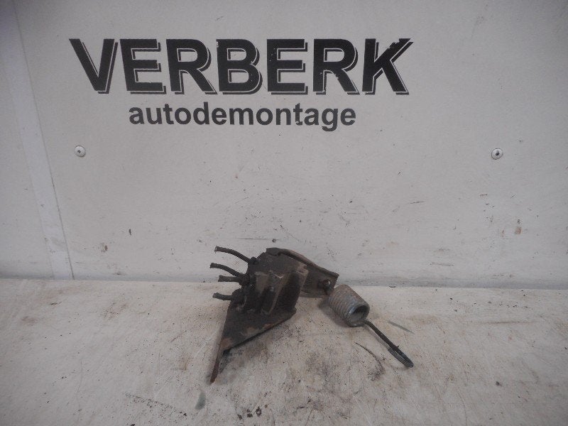 REPARTITEUR DE FREINAGE Opel Astra G Caravan (F35), Opel, Opel Automobile GmbH, Utilisé, Kontakt-opel@opel.com