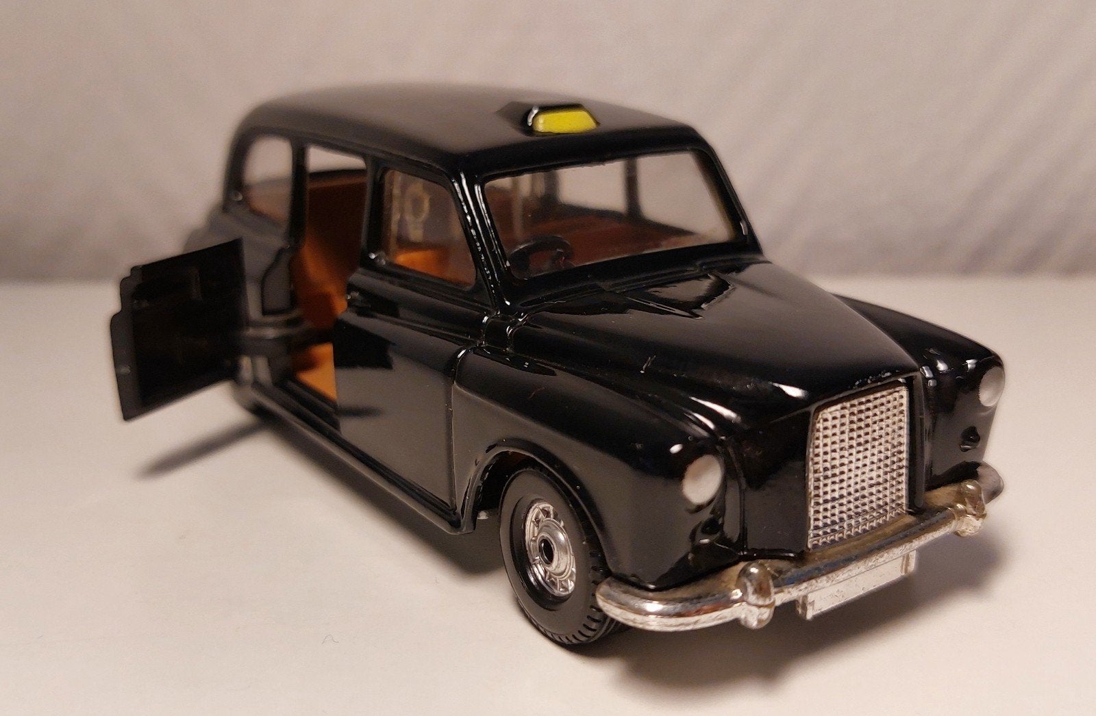 Londdon Austin zwarte Taxi merk CORGI 💫, Ophalen of Verzenden, Zo goed als nieuw, Auto, Corgi