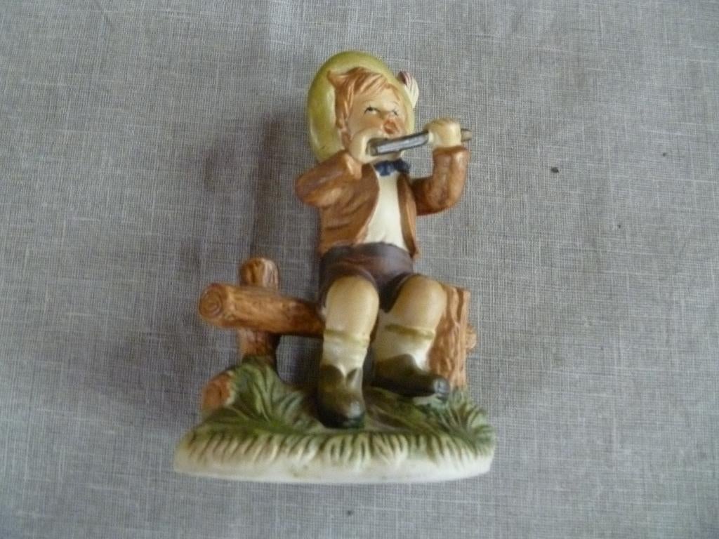 Hummeltje fluitspelertje 12 cm, Verzamelen, Ophalen of Verzenden, Gebruikt, Hummel