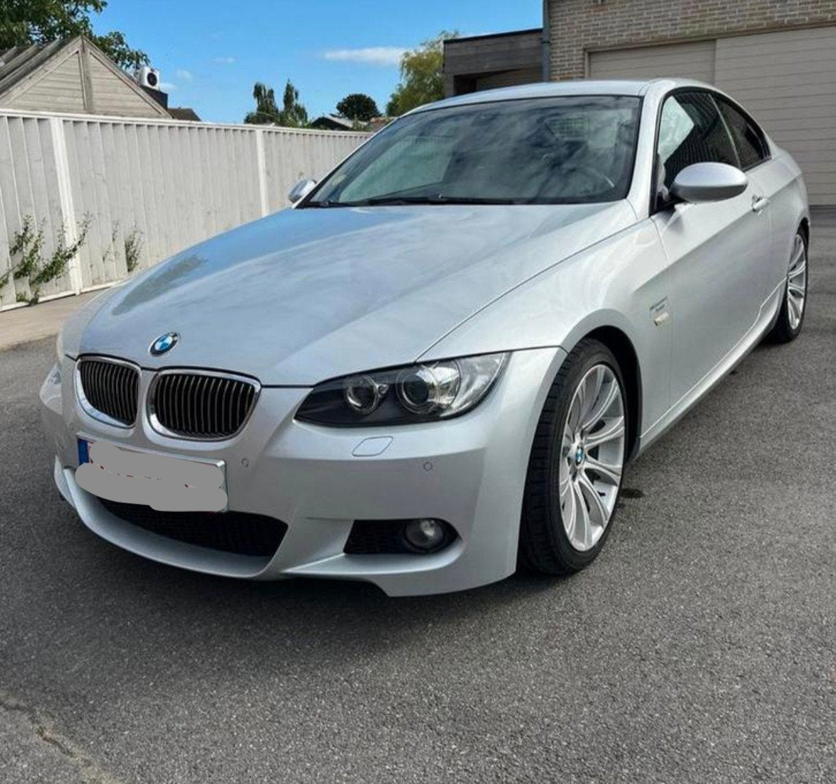 BMW 325i, 4 zetels, Achterwielaandrijving, Zwart, Leder