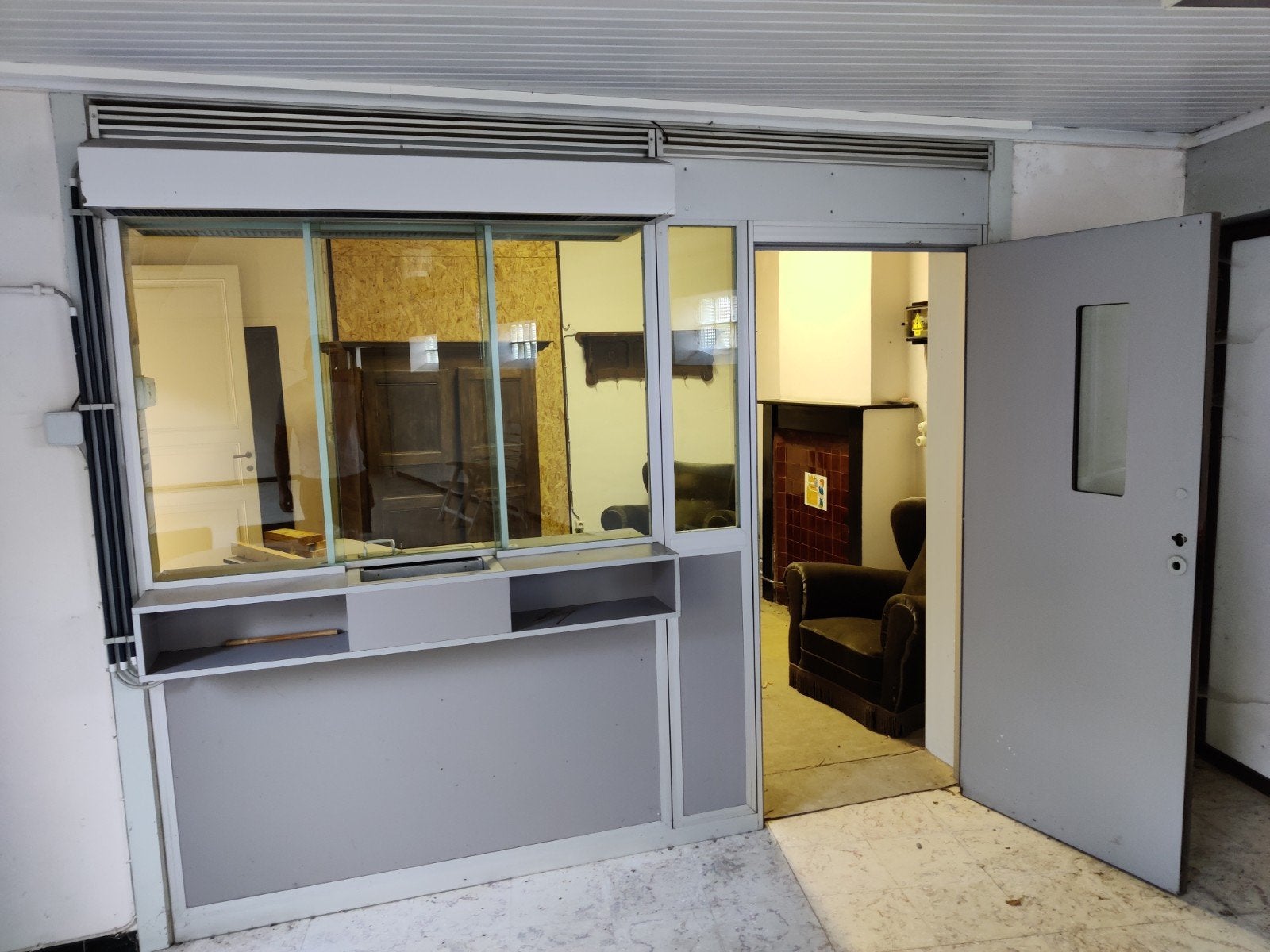Ancien comptoir de poste, Maison & Meubles, Enlèvement