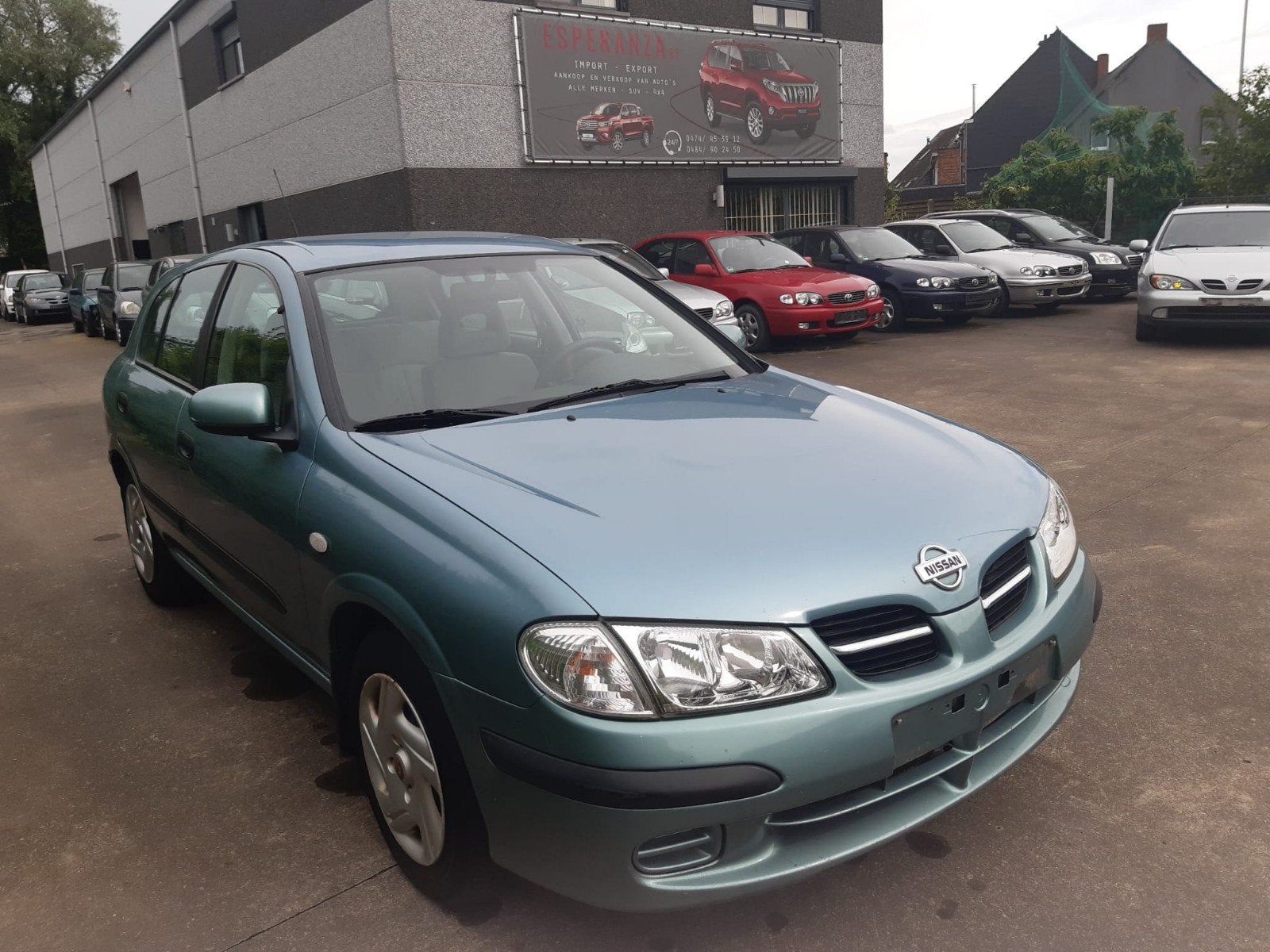 Nissan almera benzine met airco, Enlèvement, Nissan