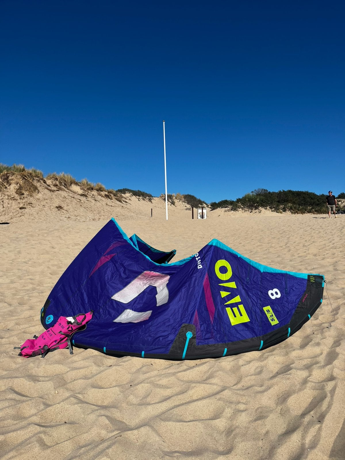 Duotone Evo sls 8m, Sports nautiques & Bateaux, Kitesurf, Comme neuf, Kite, Enlèvement ou Envoi