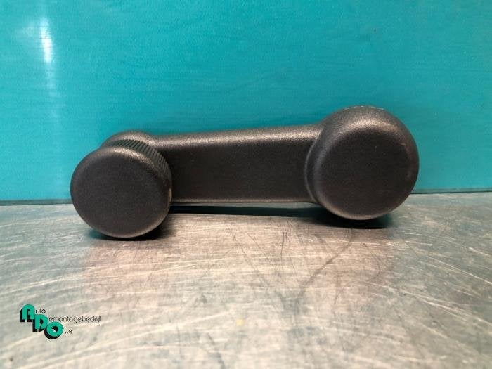 Manivelle de vitre d'un Opel Agila (Agila 08-), -, Opel, 3 mois de garantie, Utilisé