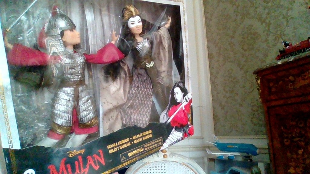 Poupée mulan et xianniang disney (hasbro), Enlèvement