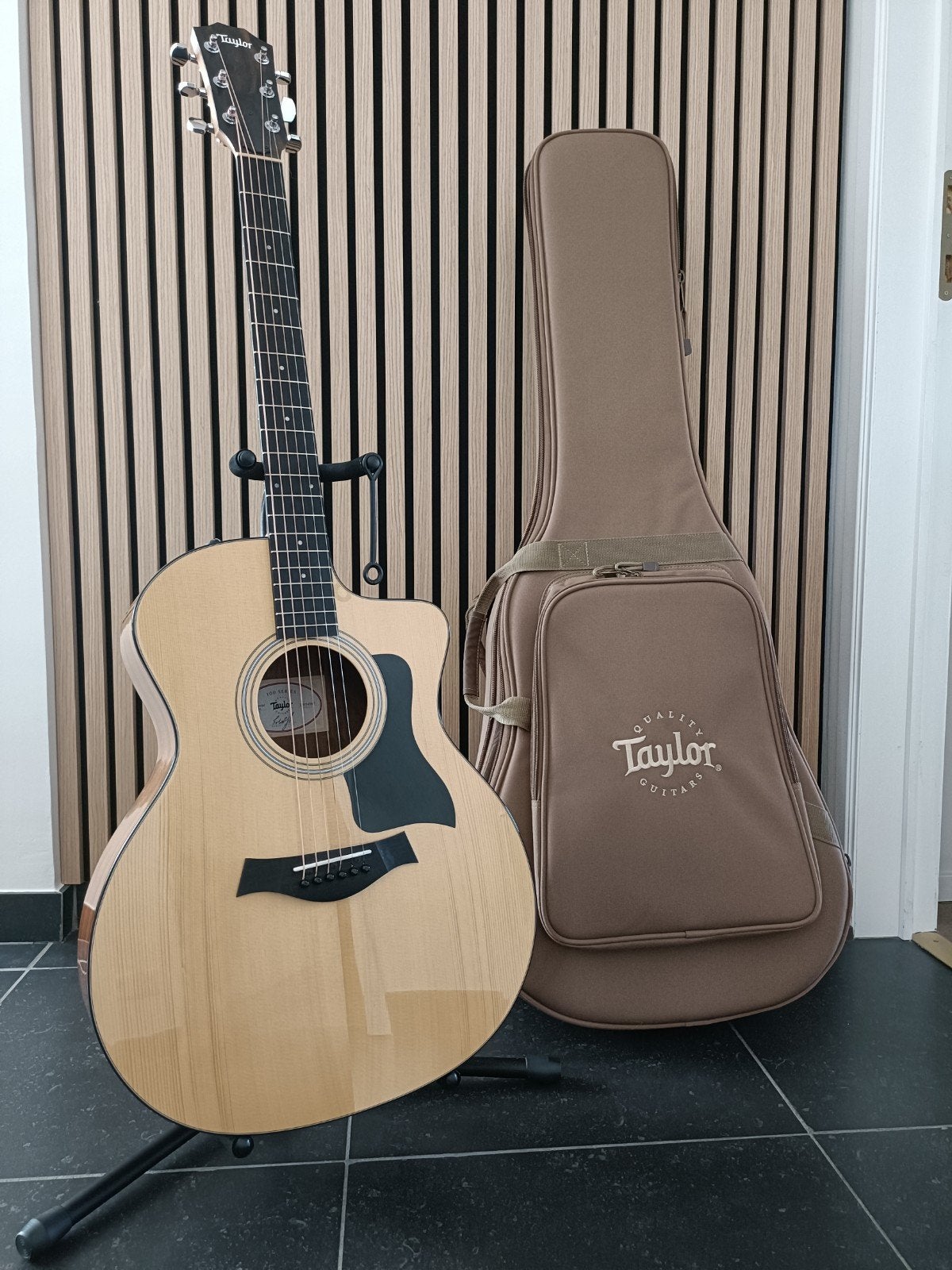 Guitare électro acoustique Taylor 114ce Special Edition + ho, Musique & Instruments, Enlèvement, Comme neuf, Guitare Western ou Guitare Folk