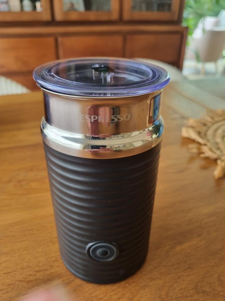 Melkopschuimer Nespresso, Ophalen