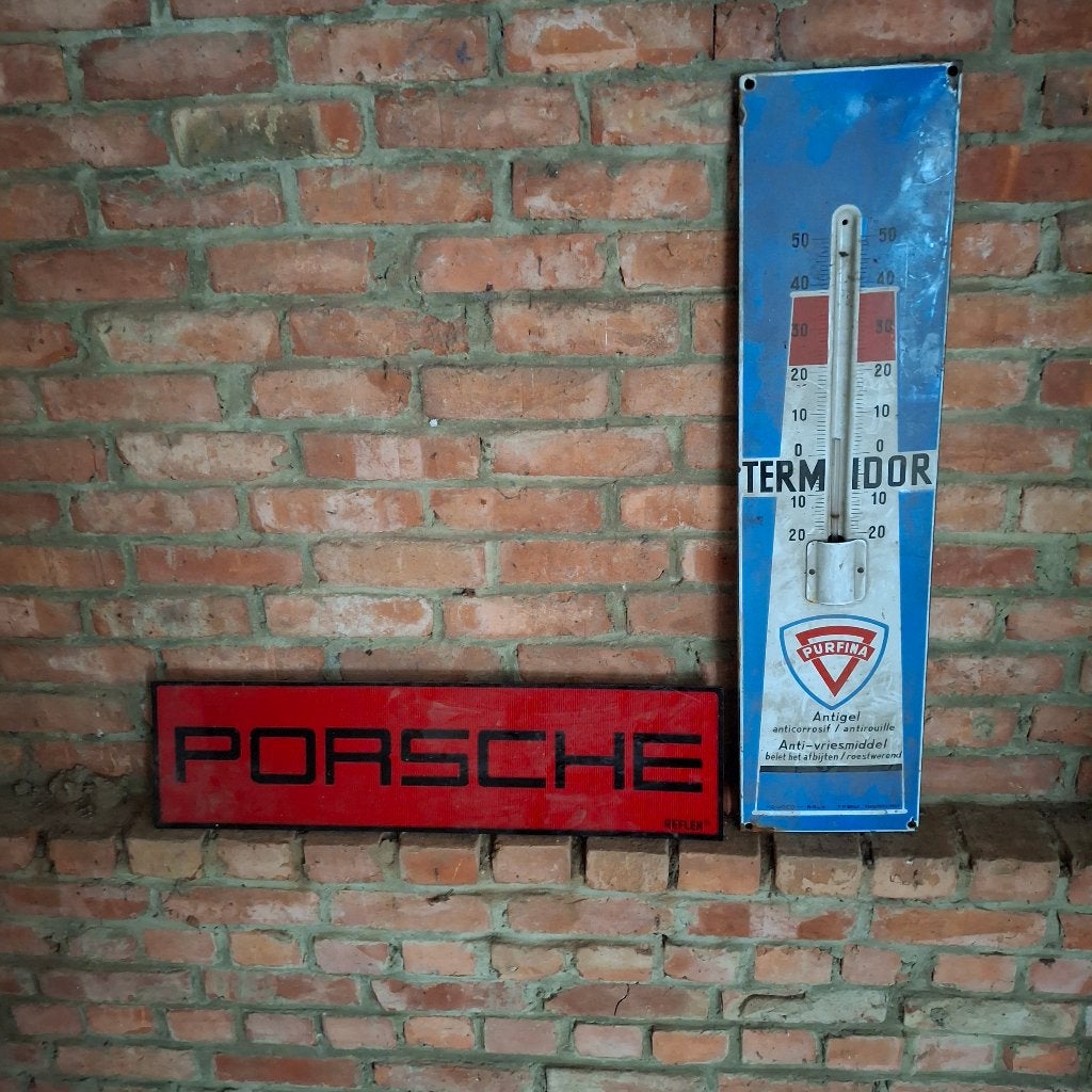 curiosités du garage, horaires, compteurs de température..., Enlèvement