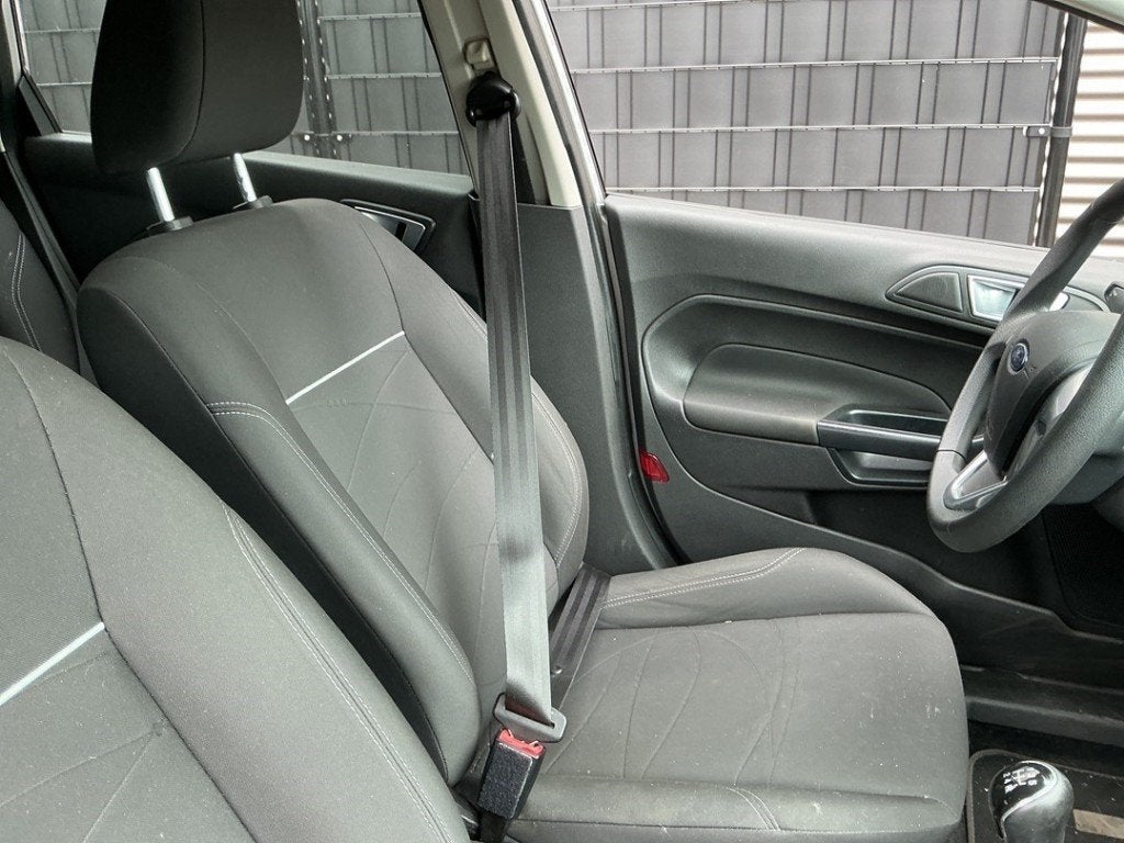 VEILIGHEIDSGORDEL LINKS VOOR Ford Fiesta 6 (JA8), Auto-onderdelen, Gebruikt, Henry-Ford-Straße  1
50735  Köln, DE, Ford-Werke GmbH