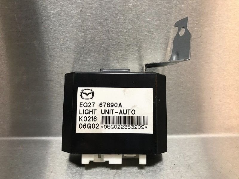 ORDINATEUR GESTION ECLAIRAGE Mazda CX-7 (|EG2767890A|), Utilisé, Mazda