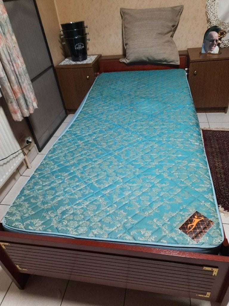 1 persoons bed, Ophalen, Eenpersoons, Bruin, Zo goed als nieuw
