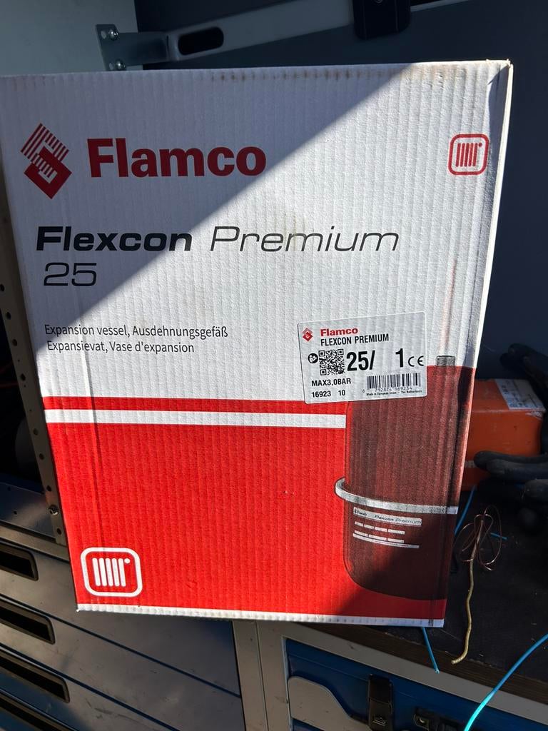 Expansievat Flamco Flexcon 25/1 Nieuw., Doe-het-zelf en Bouw, Ophalen, Nieuw