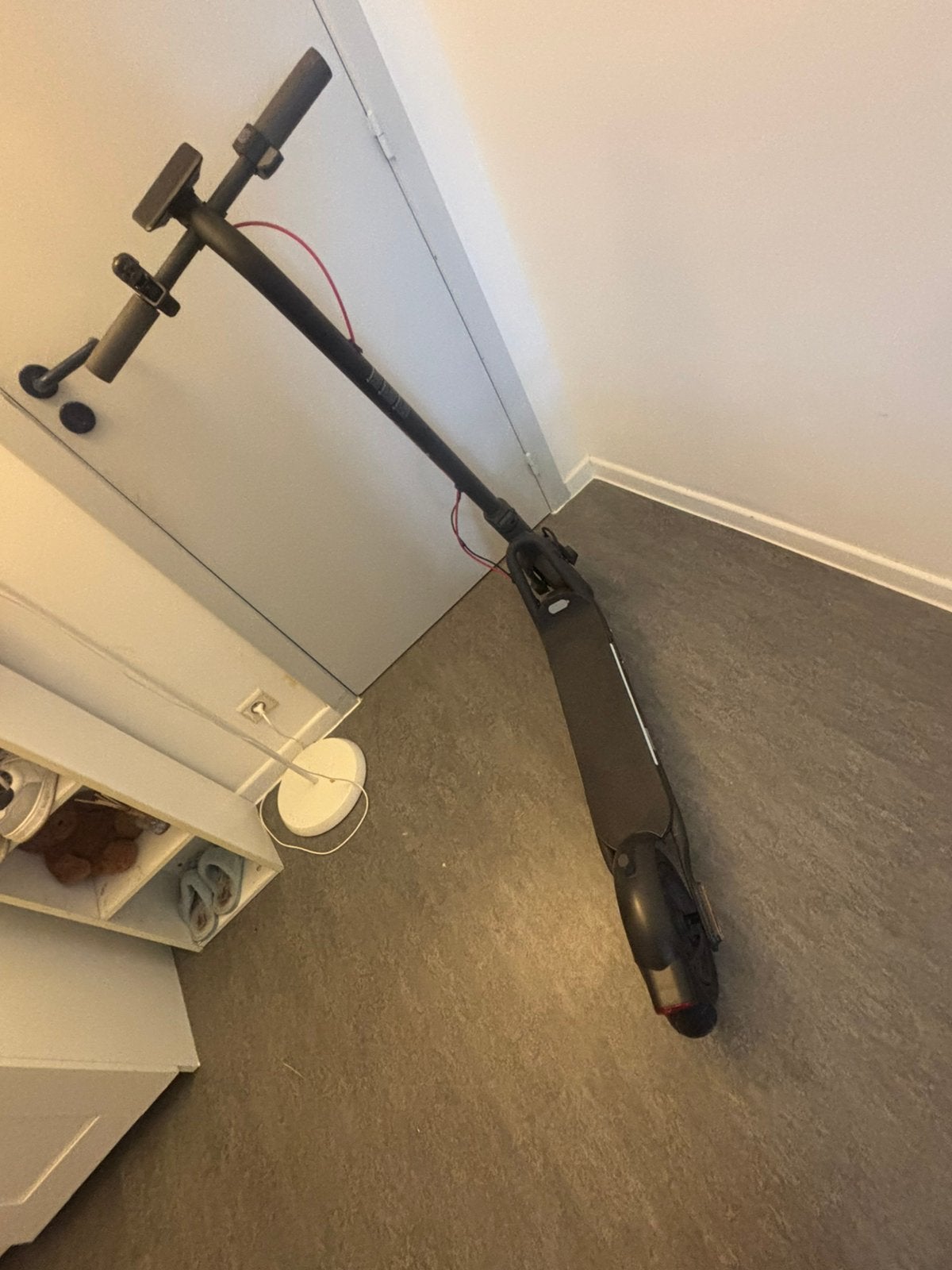 Trottinette électrique NAVEE V25, très bon état, 210 €., Ophalen of Verzenden, Zo goed als nieuw