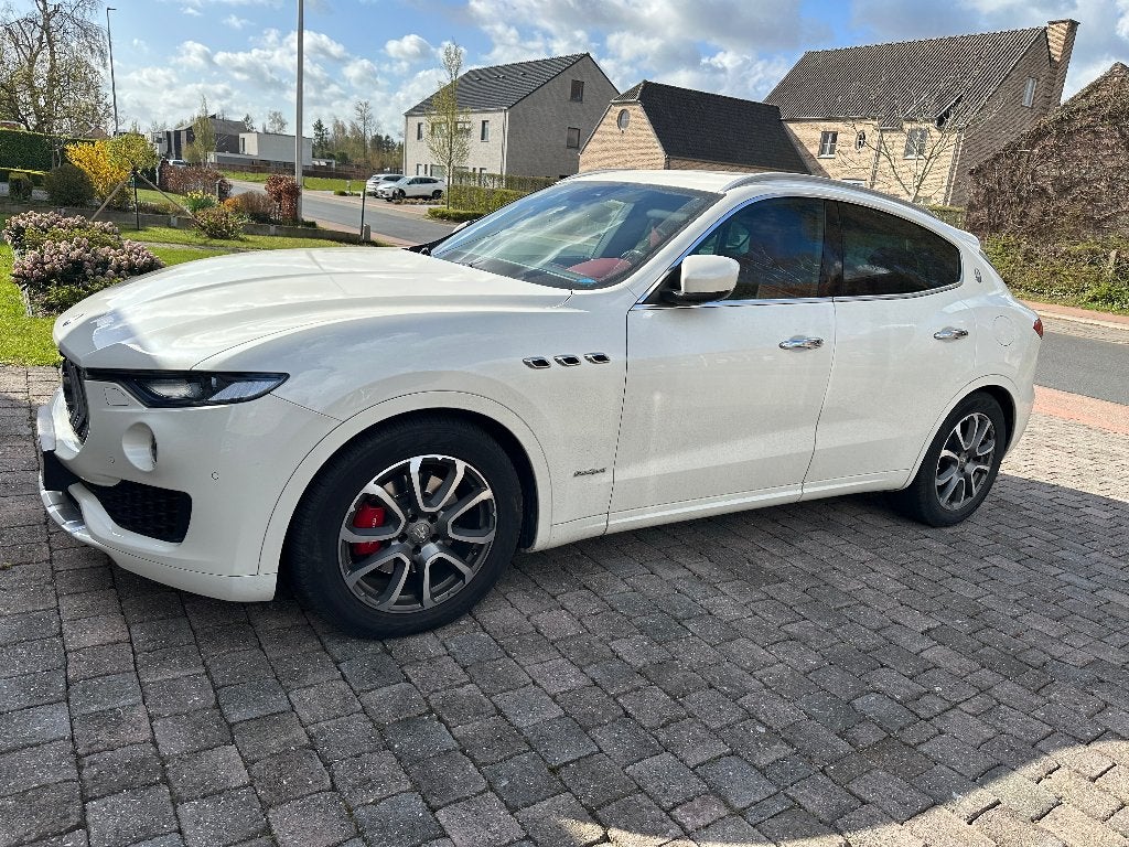 Maserati Levante, Auto's, Maserati, Particulier, Levante, 360° camera, 4x4, ABS, Achteruitrijcamera, Adaptieve lichten, Adaptive Cruise Control