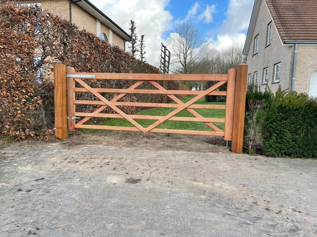 Portes de prairie en bois > En stock !, Pâturage, 2 ou 3 chevaux ou poneys