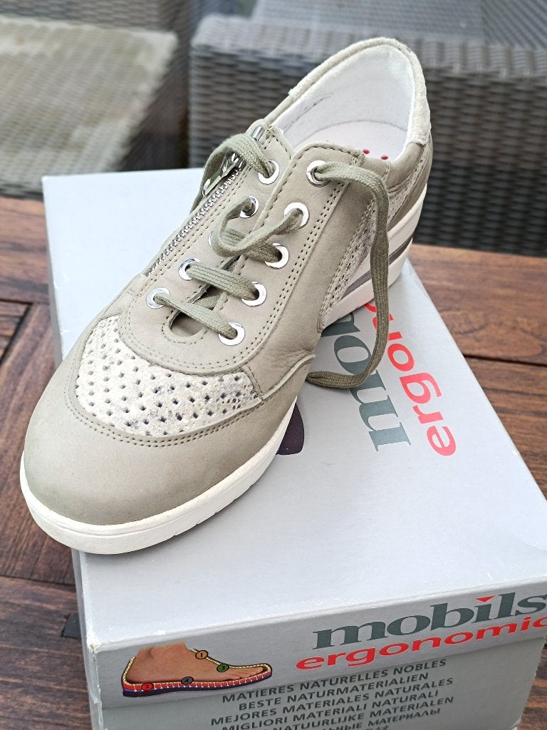 Nieuwe sneakers MOBILS maat 37, Kleding | Dames, Nieuw, Sneakers, Ophalen of Verzenden, Mobils