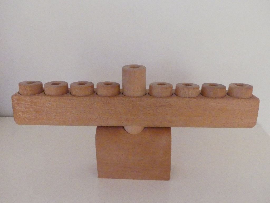 Blank houten Scandinavische kandelaar, Huis en Inrichting, Verzenden, Zo goed als nieuw, Hout, Kandelaar