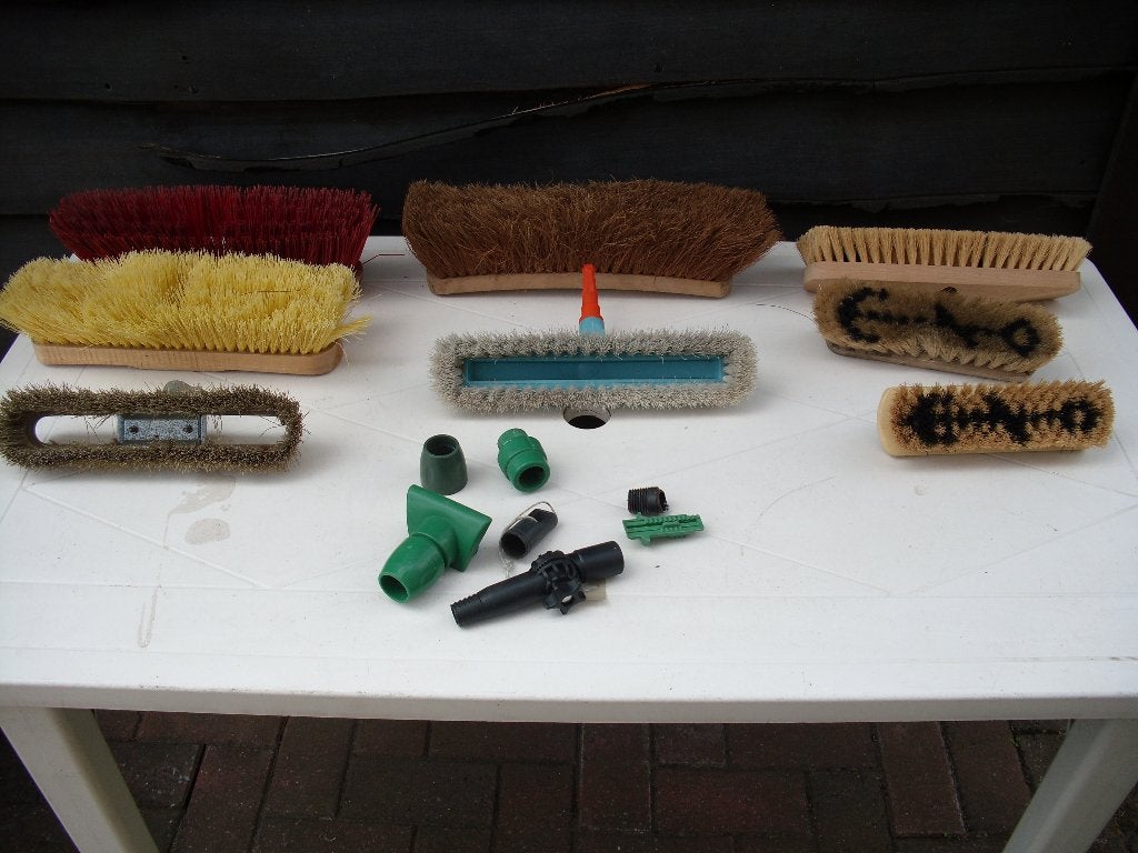 grote veegborstels, schuurborstels, Maison & Meubles, Enlèvement, Brosse ou Balai