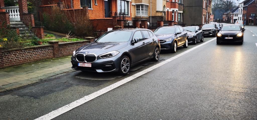 Votre BMW 118i F40, Argent ou Gris, Achat, Noir, 5 portes