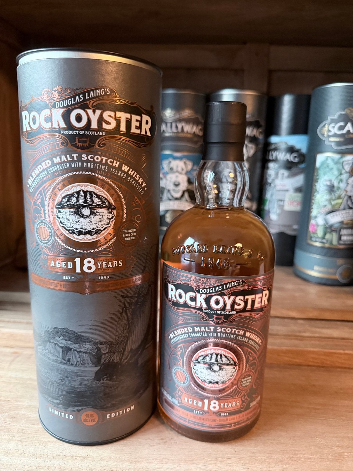 Douglas Laing Rock Oyster 18 Years Old – Limited Edition, Verzamelen, Ophalen of Verzenden, Zo goed als nieuw