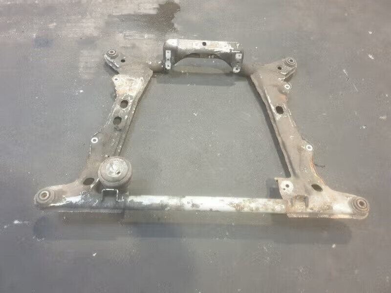 SUBFRAME VOOR Volvo 480 (01-1986/07-1996), Enlèvement ou Envoi, Info@volvocars.com, Volvo Car Germany GmbH, Siegburger Straße 229 50679 Köln, DE