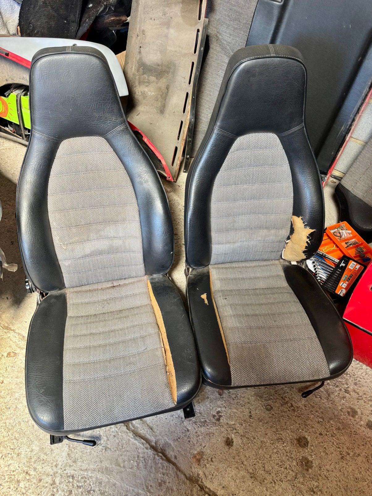 2 sièges Porsche 924 / 944 à restaurer, Enlèvement ou Envoi, Porsche